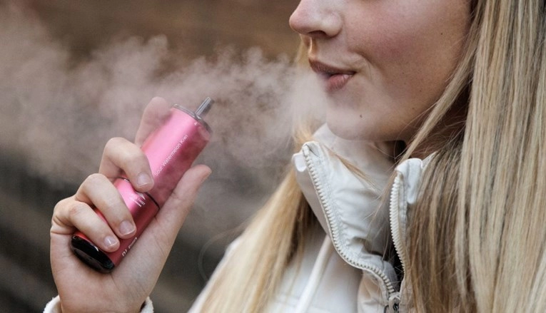 Njemačka uvodi stroge mjere: Zabrana e-cigareta zbog zaštite radnika i troškova u komunalnom sektoru